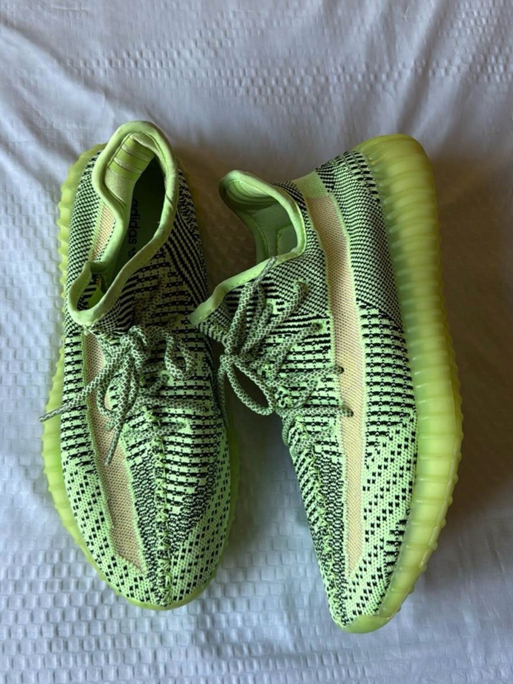 Adidas Yeezy Boost 350 V2 Yeezreel (– Size 11 /5 
US